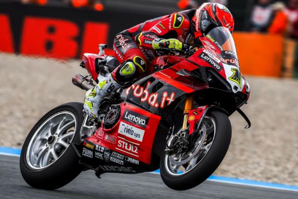 Bautista breaks the record as he wins the WorldSBK race in Most
