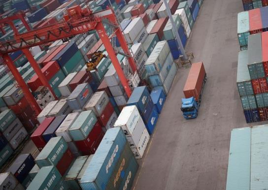 South Korea’s Exports Show Signs of Recovery Amid Global Trade Challenges