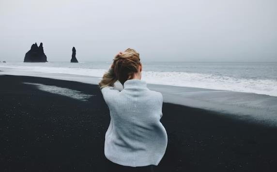 It's Lonely at the Top: 5 Reasons to Overcome the Isolation