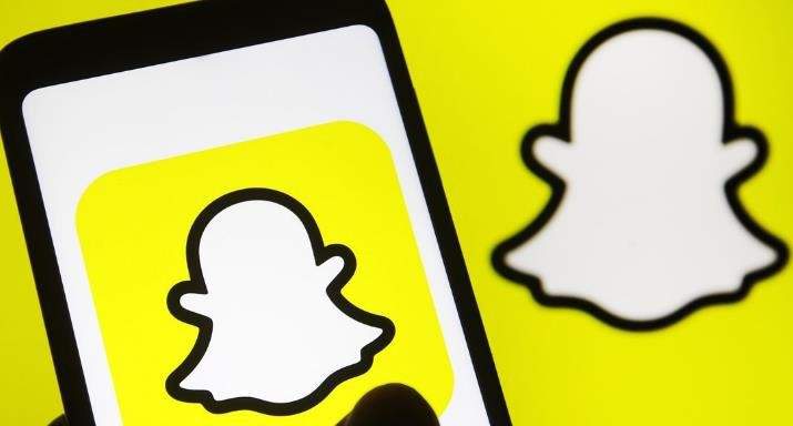Snapchat’s AI chatbot posts mysterious story, sparks panic among users