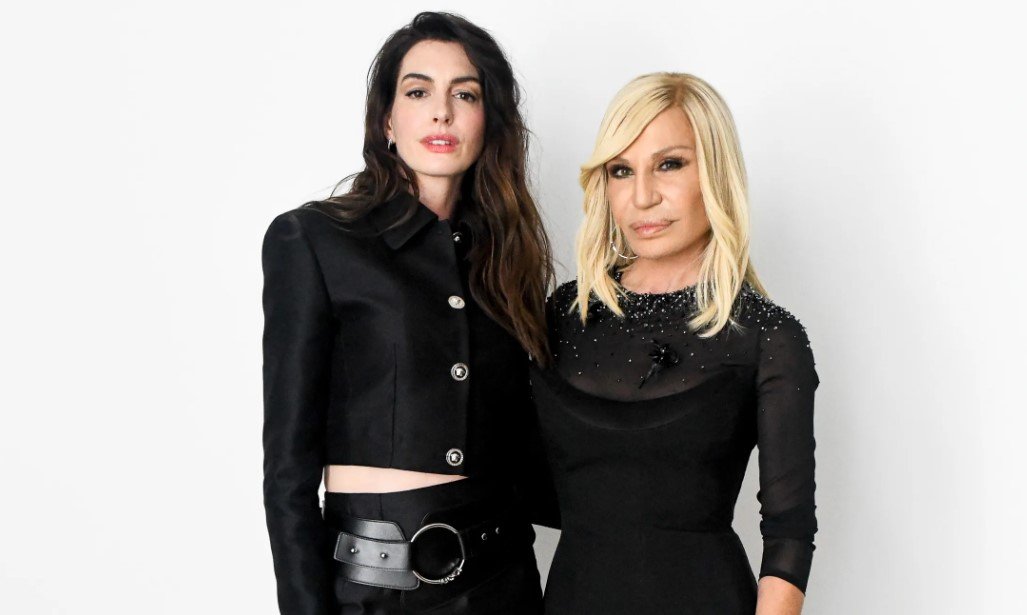 Anne Hathaway and Donatella Versace Host a Glamorous Dinner Party for Icons