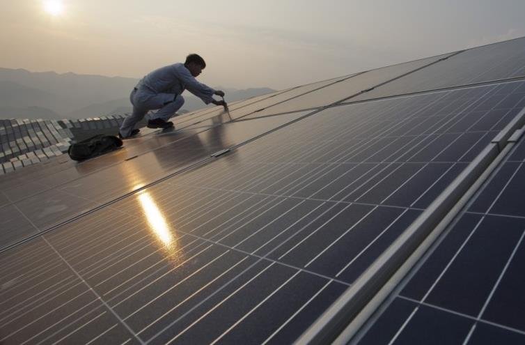 EDP urges solar industry to reduce dependence on China