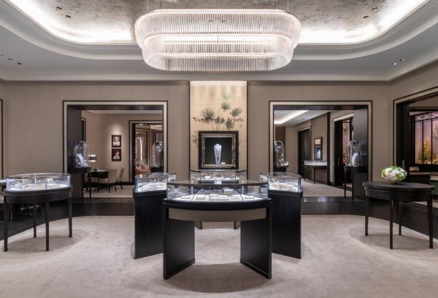 A New Home for Van Cleef & Arpels in South Coast Plaza