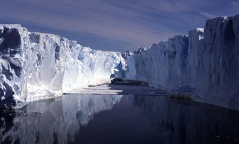 West Antarctica Ice Melt Accelerates Despite Emission Cuts, Study Warns
