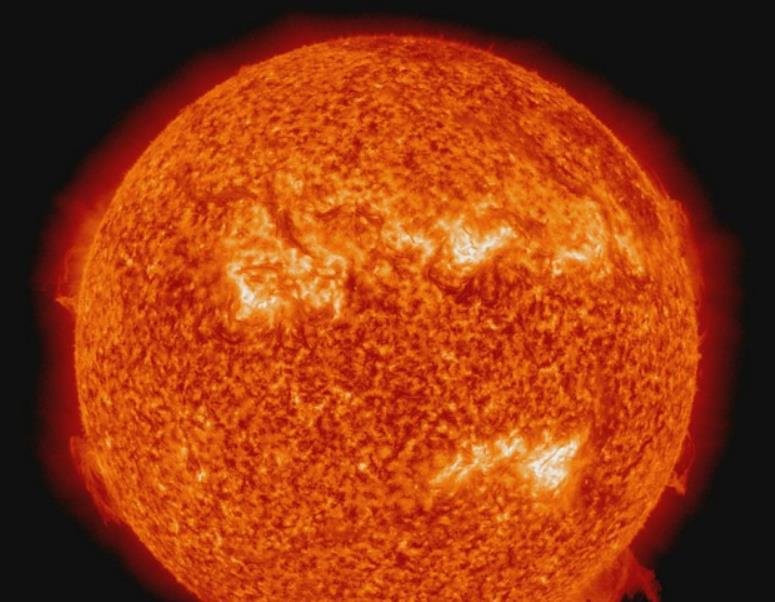 NASA’s Solar Observatory Witnesses a Spectacular Solar Flare on New Year’s Eve