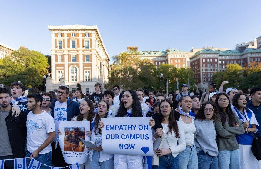 Pro-Israel students holding books outside Columbia University