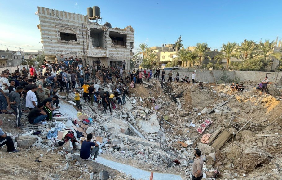 Gaza airstrike aftermath civilian