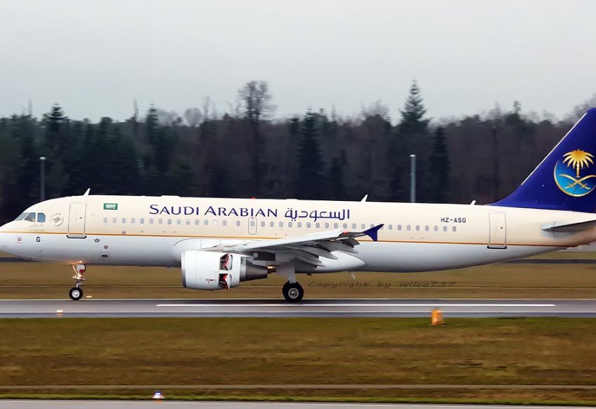 Saudi airplane landing