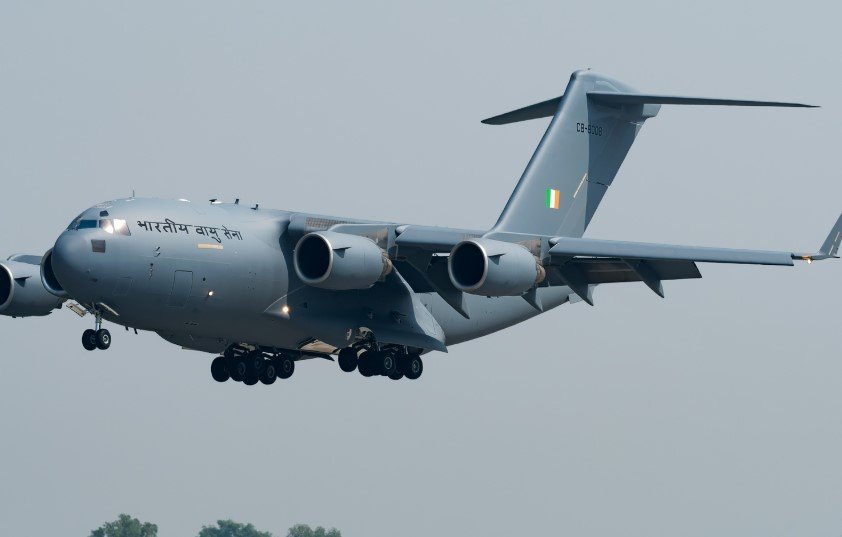 c-17 aircraft middle east conflict airspace