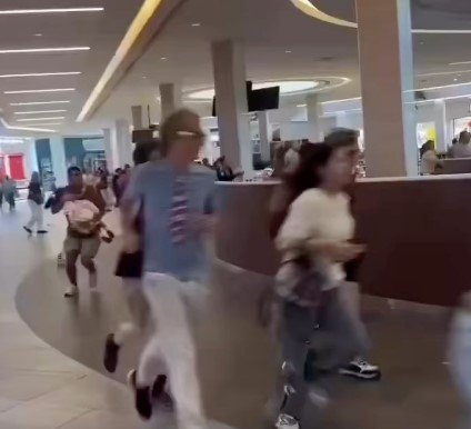 florida mall panic 2025 video viral fake israel attack