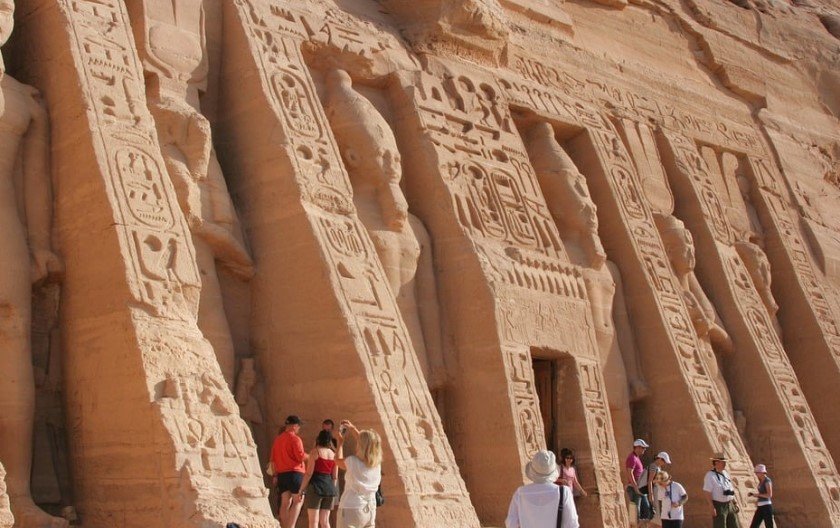 ancient egypt aswan rock art