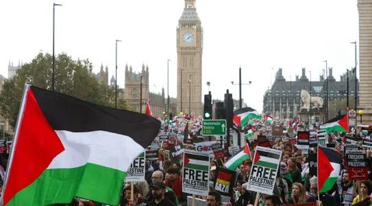 royal ballet opera palestinian flag