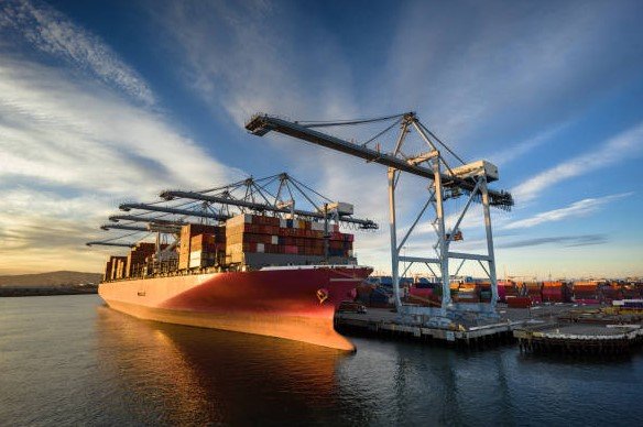 trade port containers