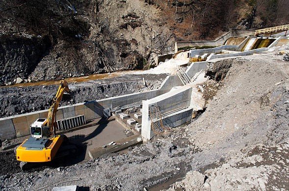 hydroelectric dam construction
