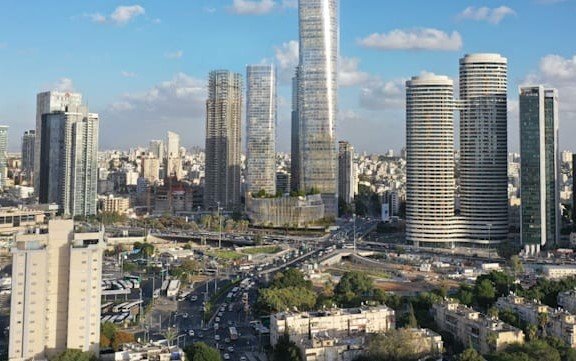 Tel Aviv Kikar Hamedina Towers Advance Rapidly