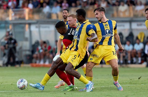 aston-villa-maccabi-tel-aviv