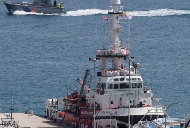 humanitarian aid ship