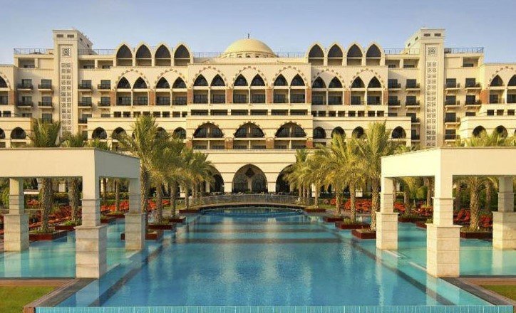 luxury hotel awards