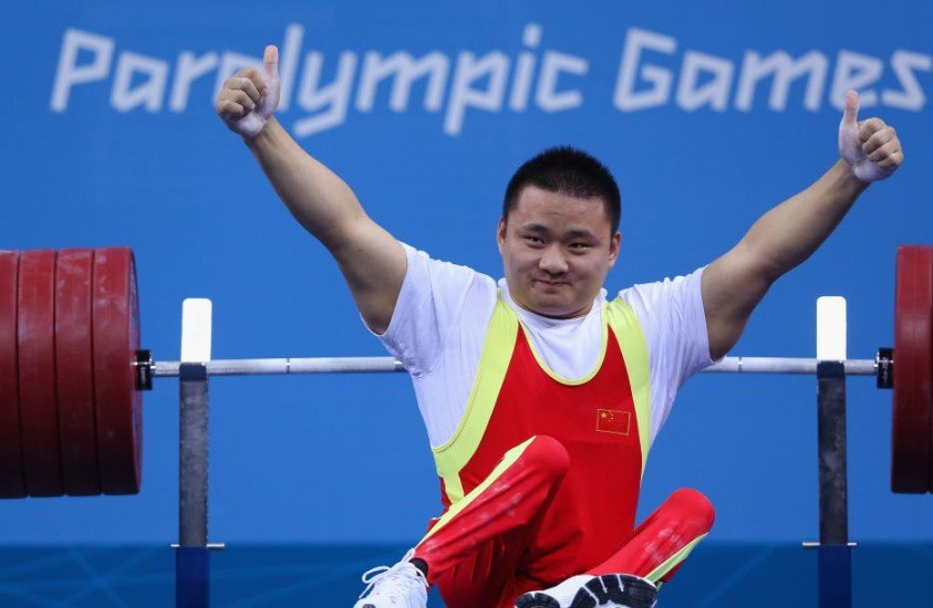 para powerlifting competition