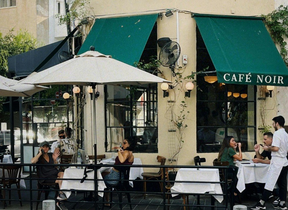 Tel Aviv cafe gathering