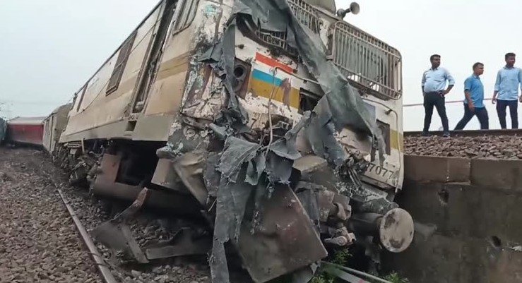 man-critically-injured-train-accident