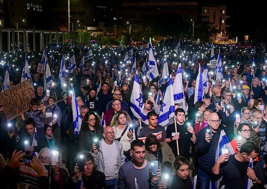 Tel Aviv anti-government protest Habima Square