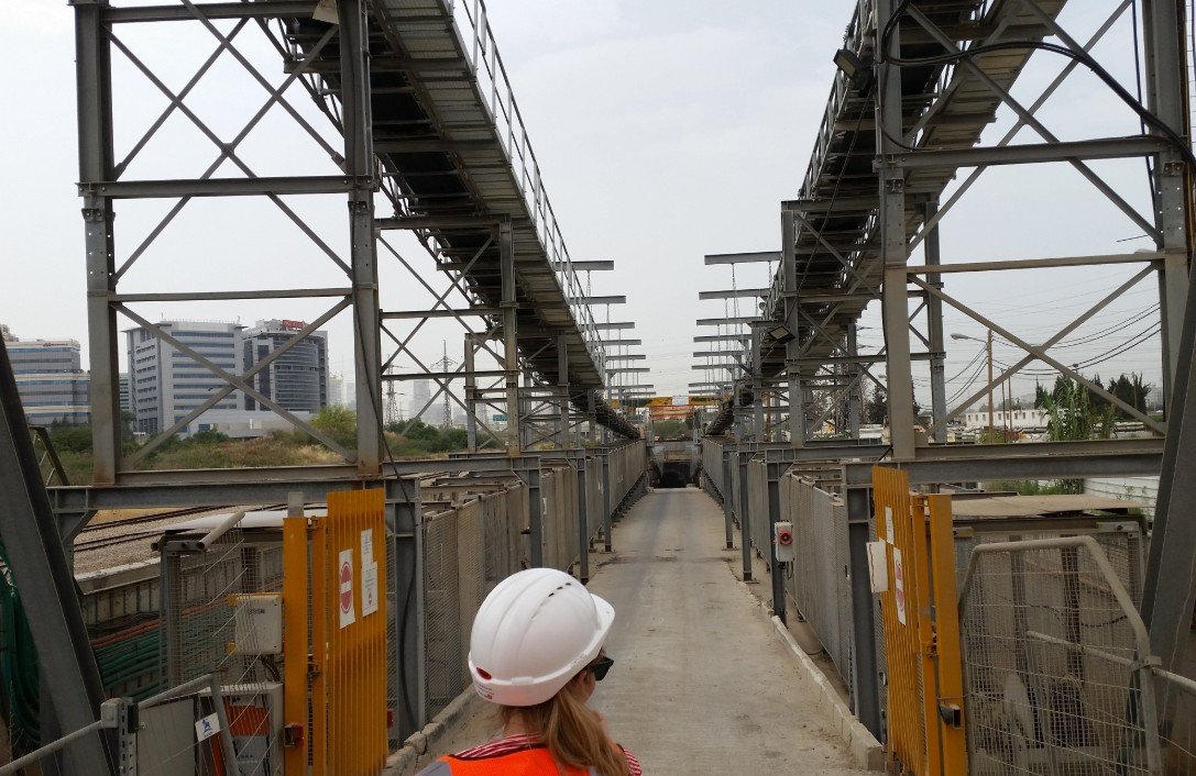 Tel Aviv light rail construction