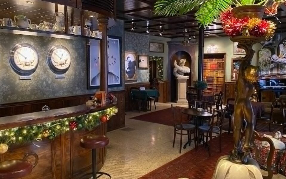 Tel Aviv’s Holy Bar Blends Kosher Flair with Cocktails, Crowds and a Dash of Jazz