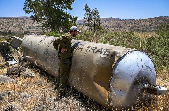 iran-cluster-missile-tel-aviv-attack