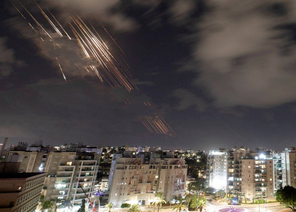 israel‑intercepts‑missiles‑lebanon‑border